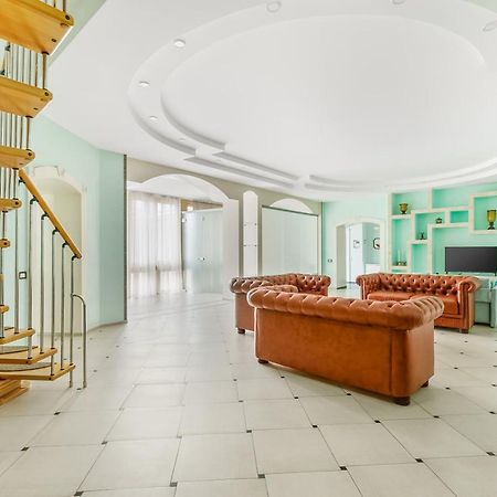 Deribasivska Cozy 4-Room Apartment 敖德萨 外观 照片