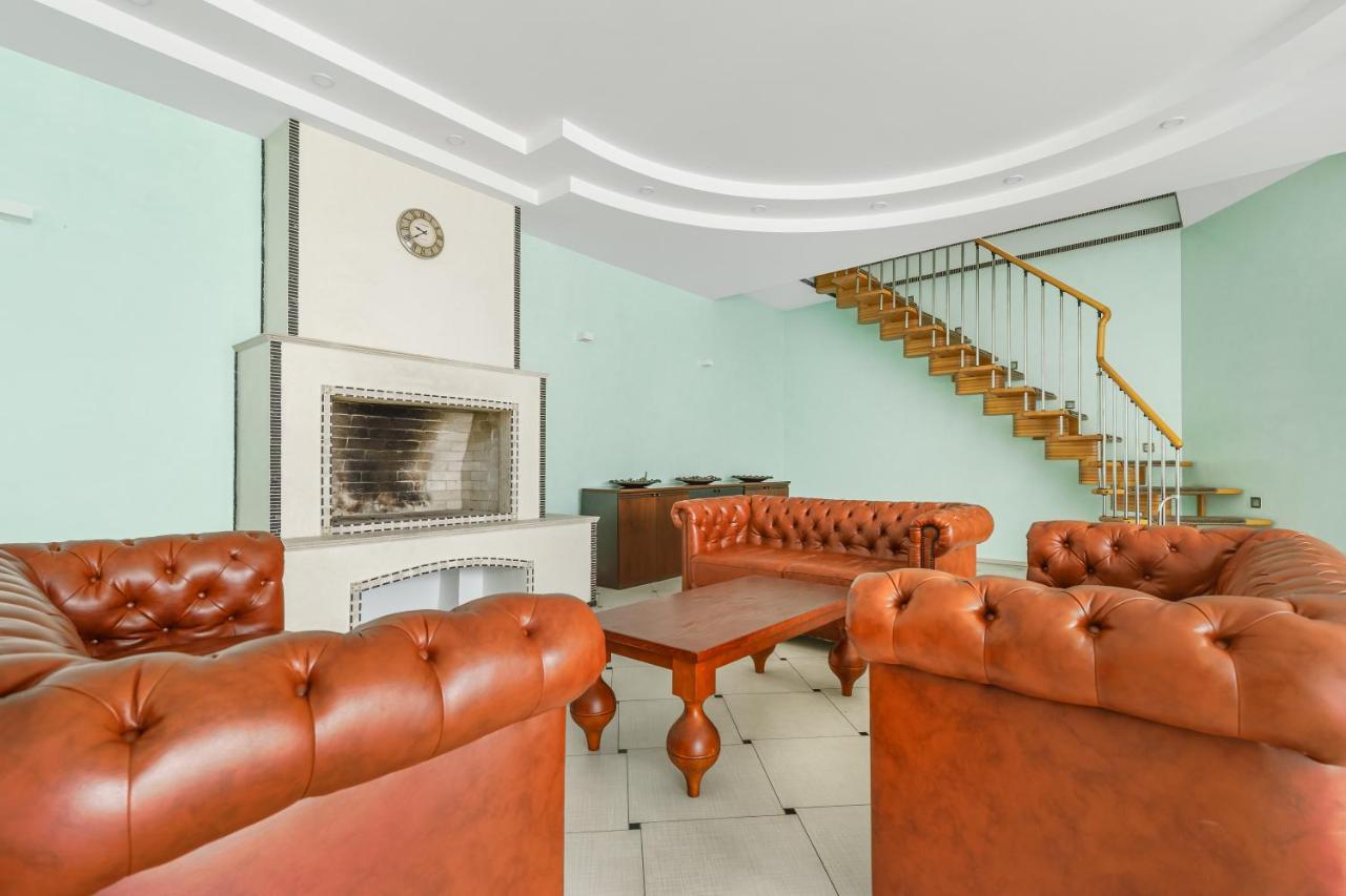 Deribasivska Cozy 4-Room Apartment 敖德萨 外观 照片