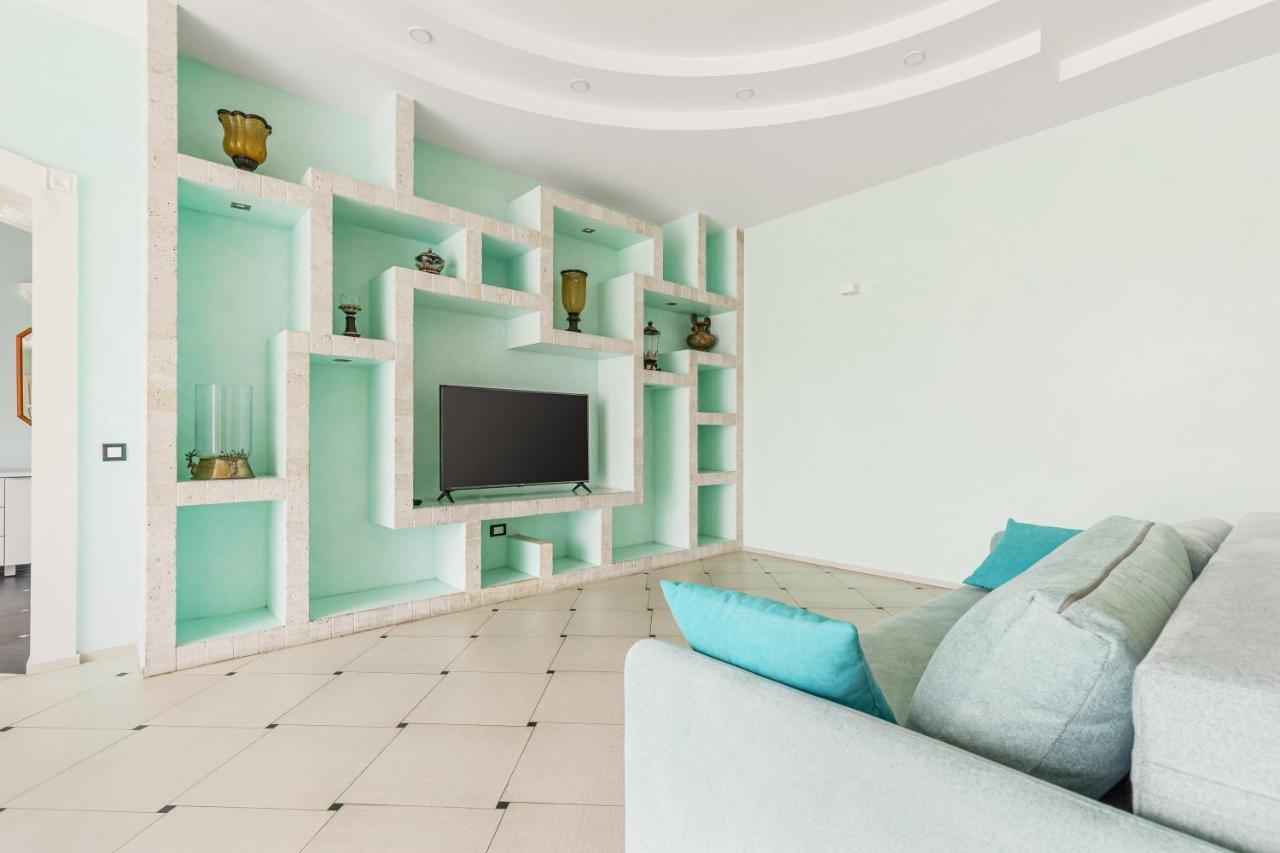 Deribasivska Cozy 4-Room Apartment 敖德萨 外观 照片