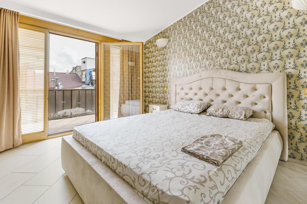 Deribasivska Cozy 4-Room Apartment 敖德萨 外观 照片